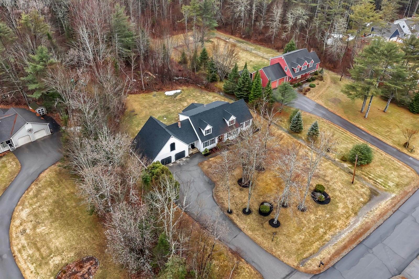 12 Surrey Lane, Hampden, ME 04444