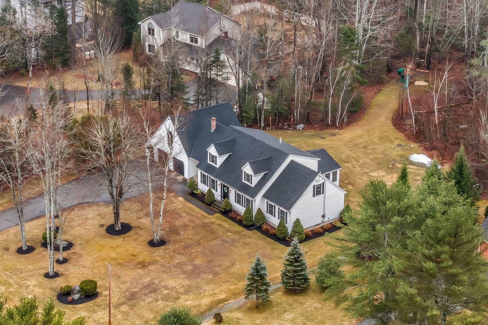 12 Surrey Lane, Hampden, ME 04444