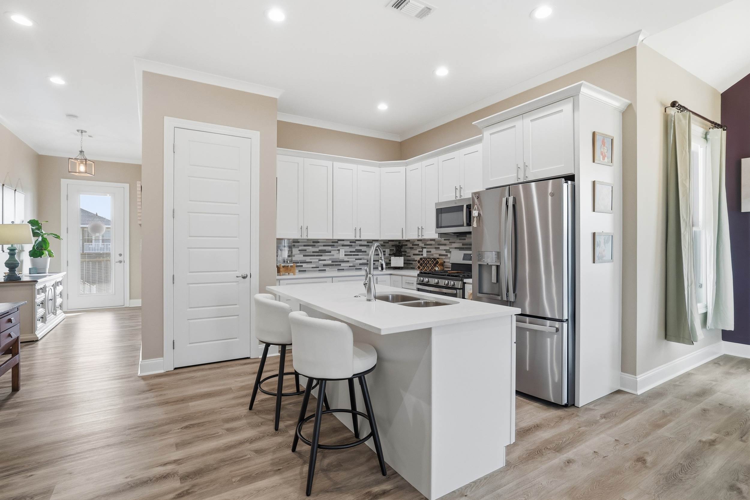 209 White Harbor Rd, Long Beach, MS 39560