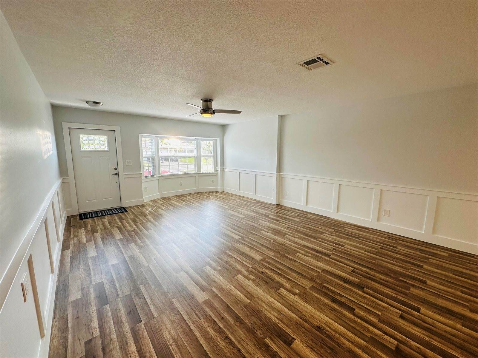 141 NE Sagamore Terrace, Port Saint Lucie, FL 34983