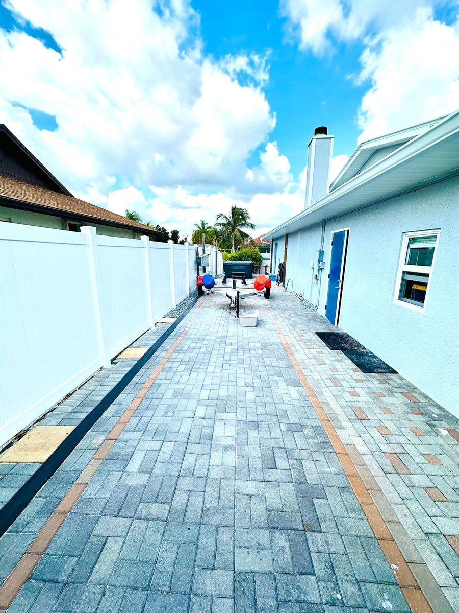 141 NE Sagamore Terrace, Port Saint Lucie, FL 34983