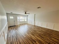 141 NE Sagamore Terrace, Port Saint Lucie, FL 34983