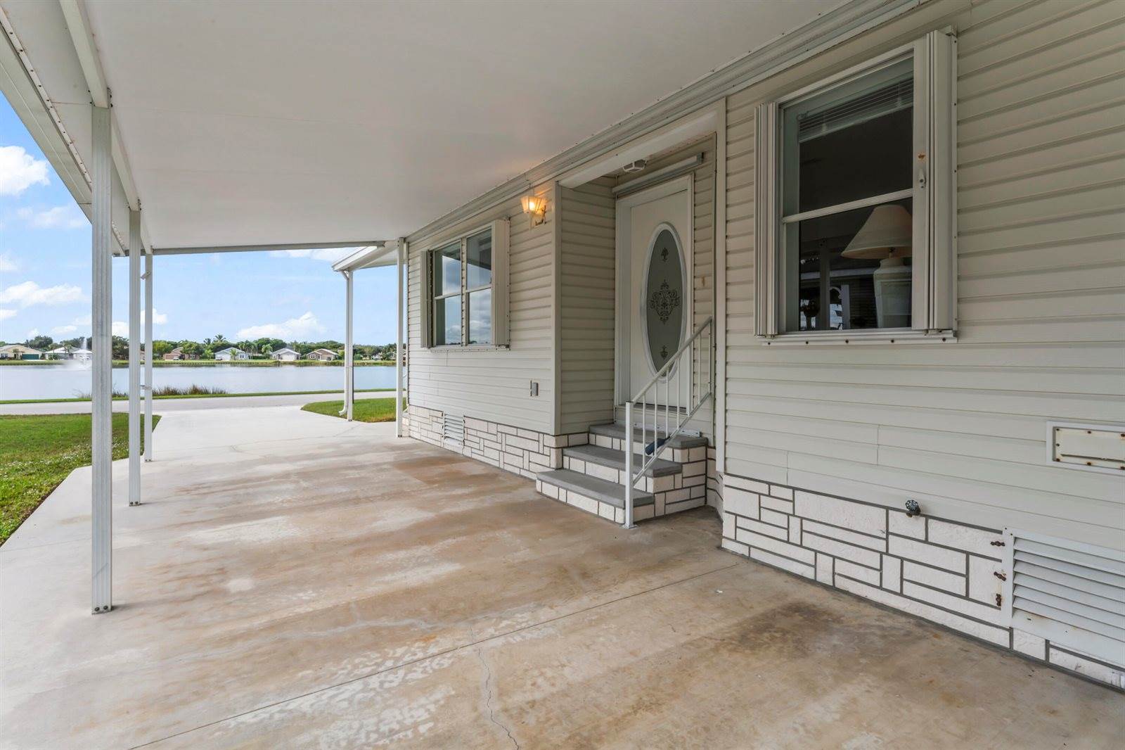 8913 SW Chevy Circle, Stuart, FL 34997