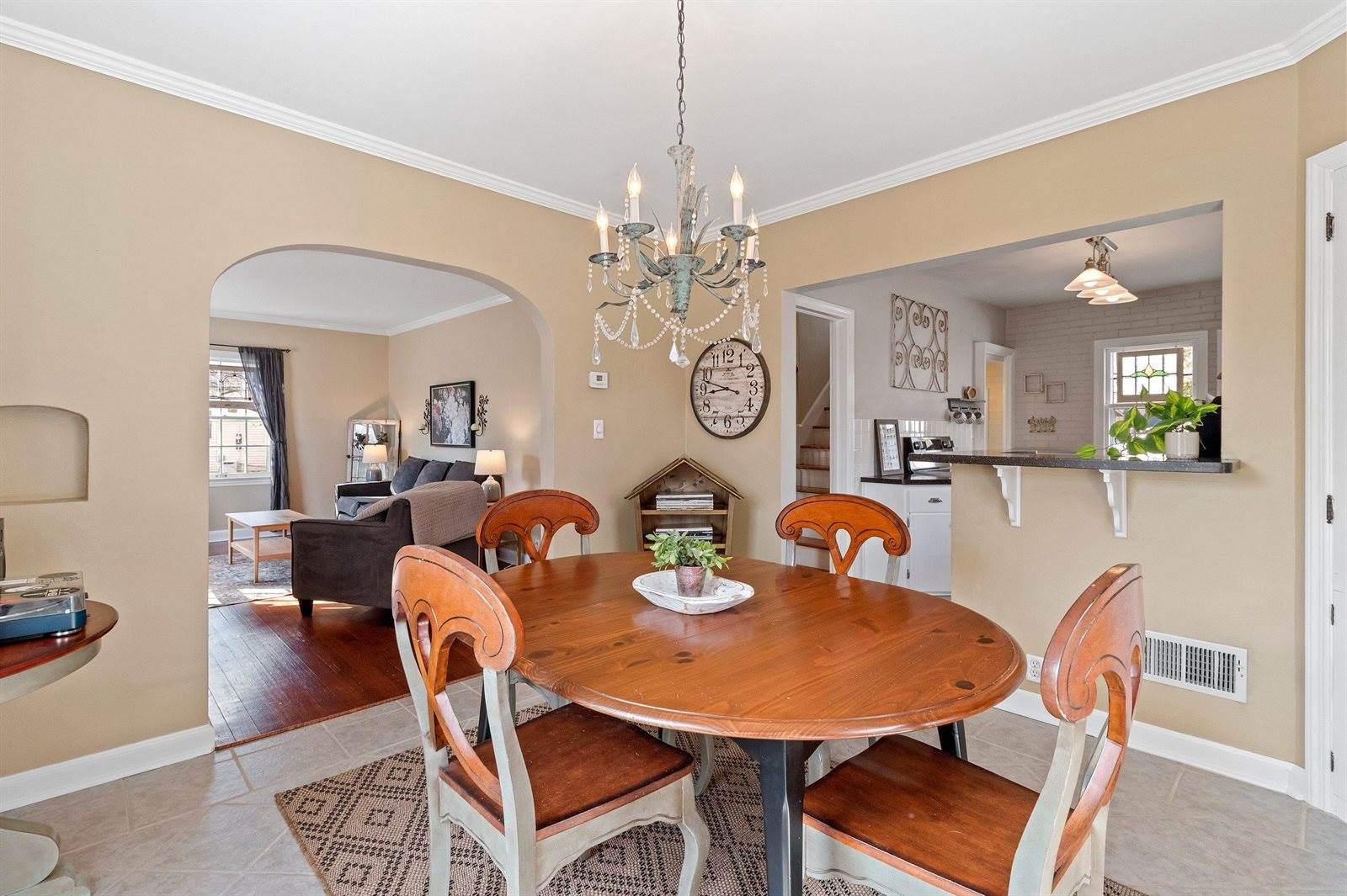 547 North Outagamie Court, Appleton, WI 54914