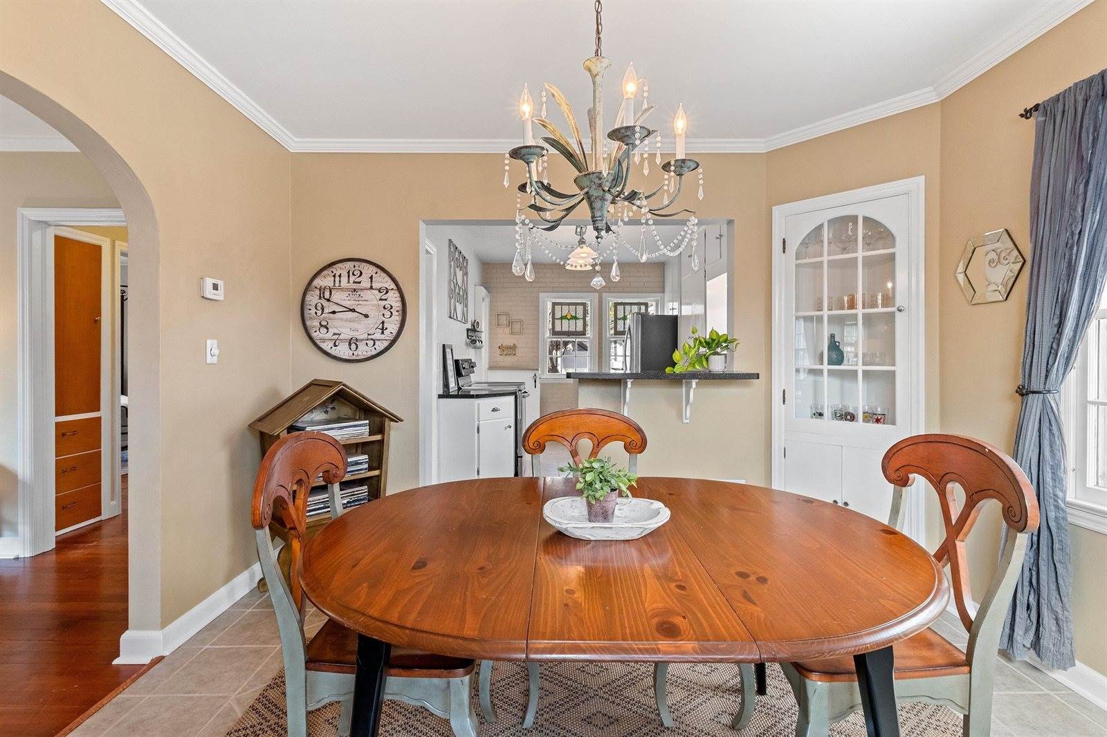 547 North Outagamie Court, Appleton, WI 54914