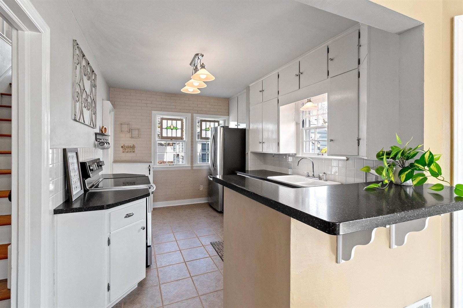 547 North Outagamie Court, Appleton, WI 54914