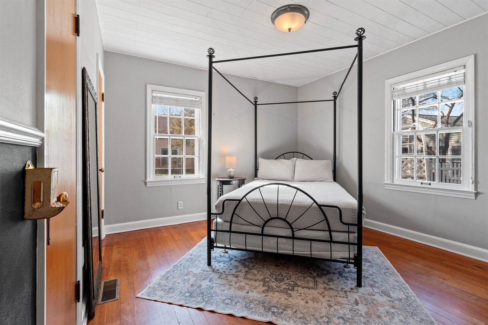 547 North Outagamie Court, Appleton, WI 54914