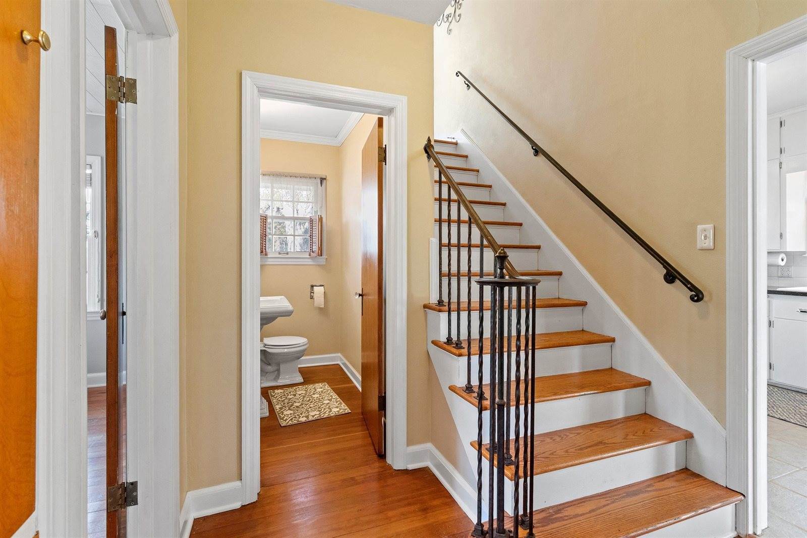 547 North Outagamie Court, Appleton, WI 54914