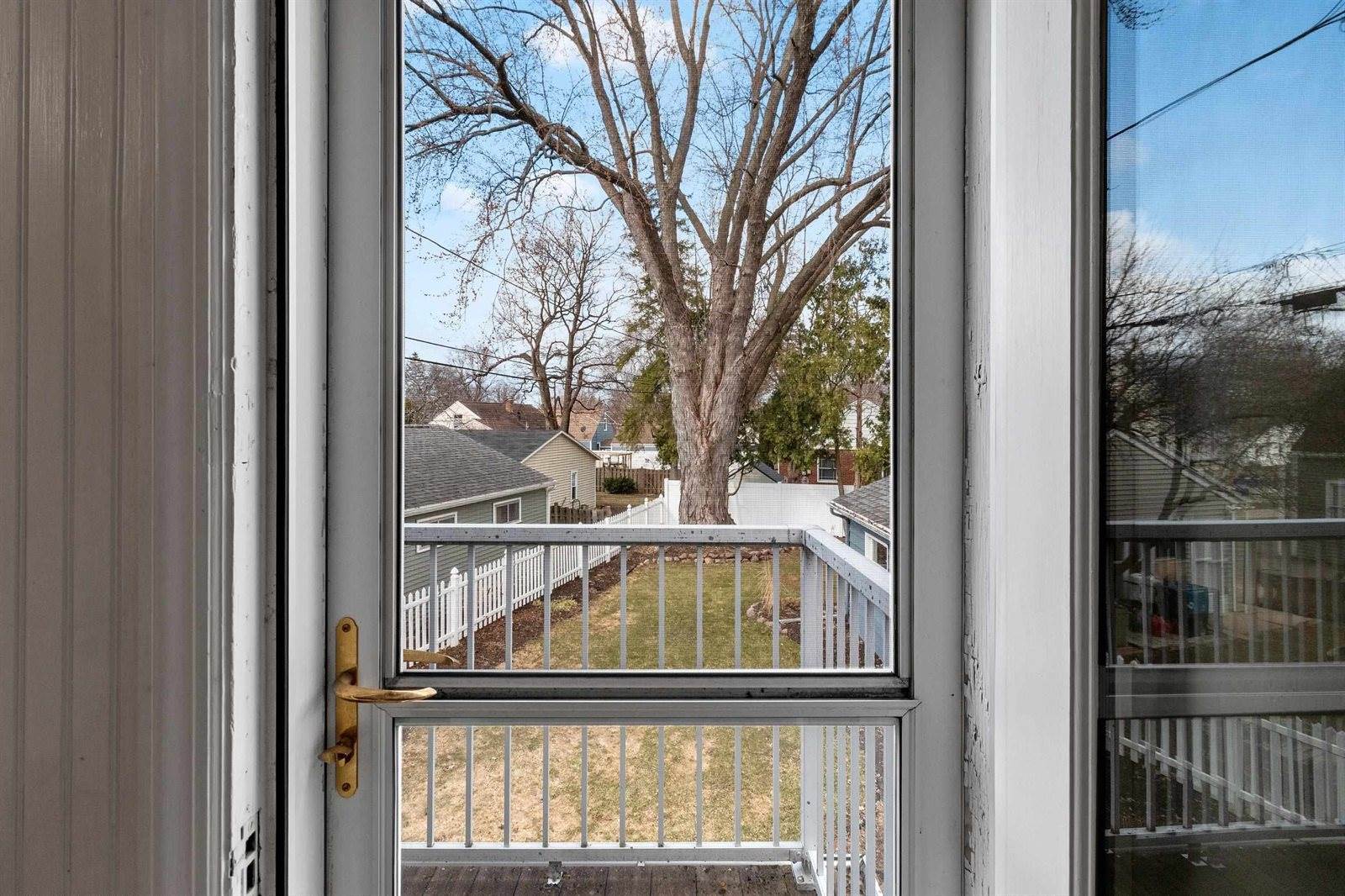 547 North Outagamie Court, Appleton, WI 54914