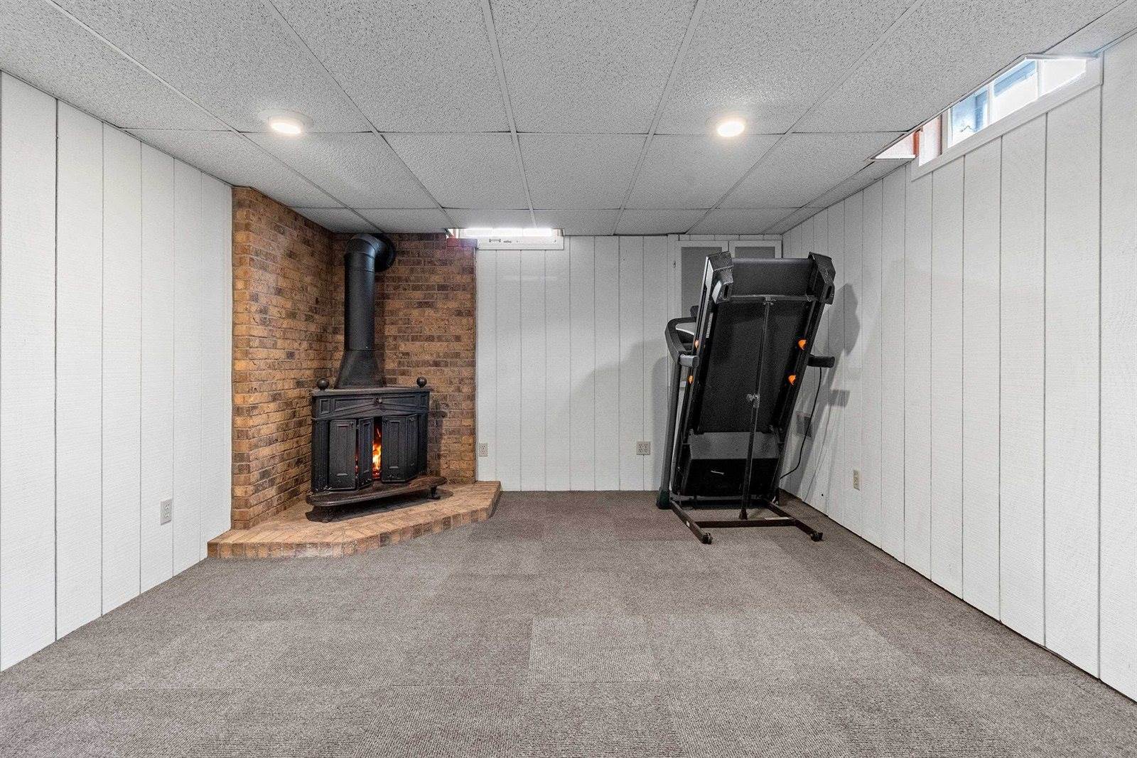 547 North Outagamie Court, Appleton, WI 54914