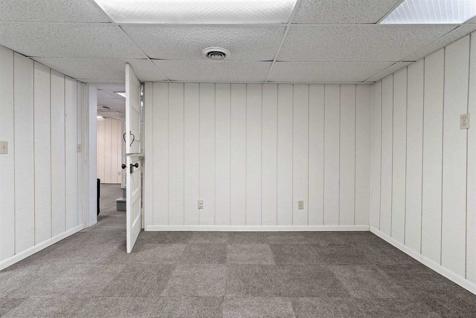 547 North Outagamie Court, Appleton, WI 54914