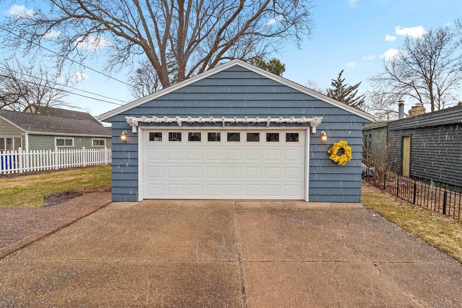 547 North Outagamie Court, Appleton, WI 54914