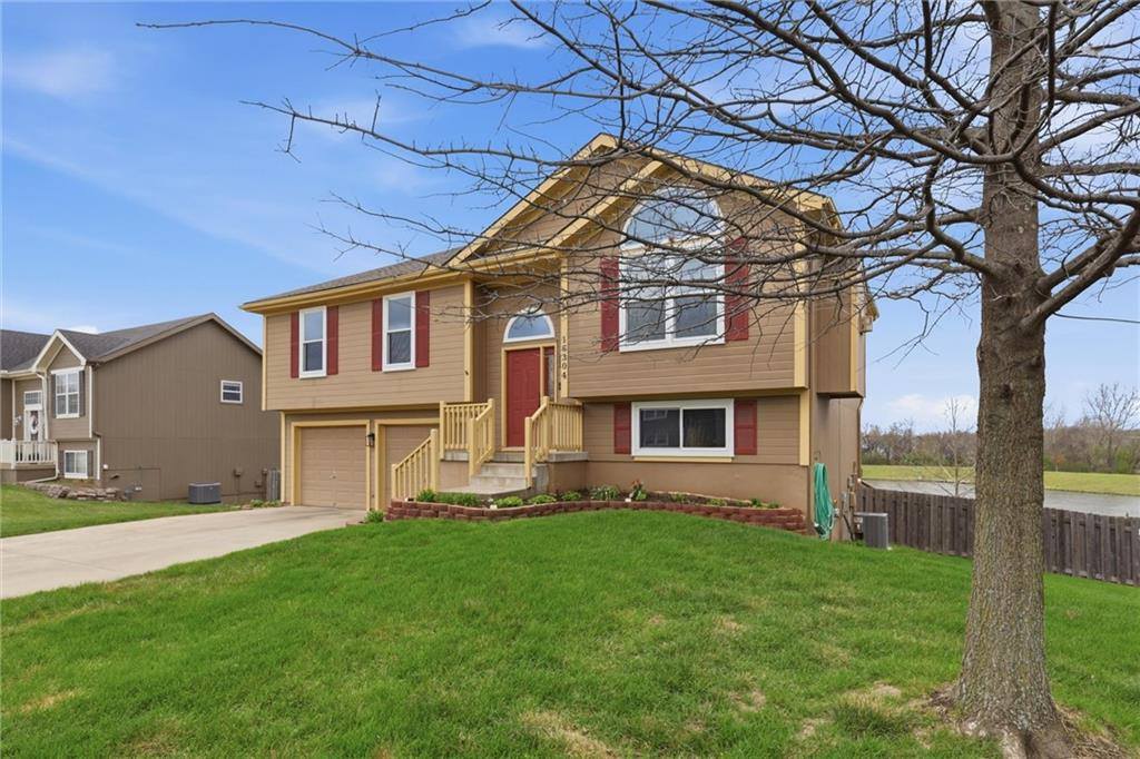 16304 Hight Avenue, Belton, MO 64012