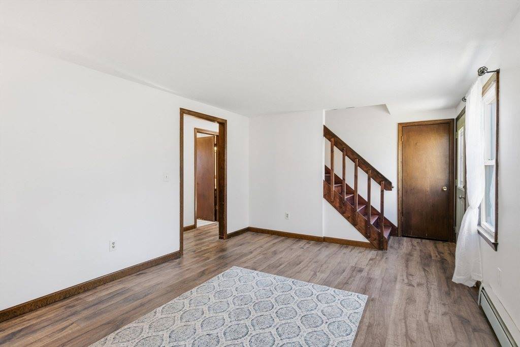 390 Barry Street, Agawam, MA 01030