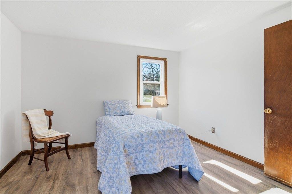 390 Barry Street, Agawam, MA 01030