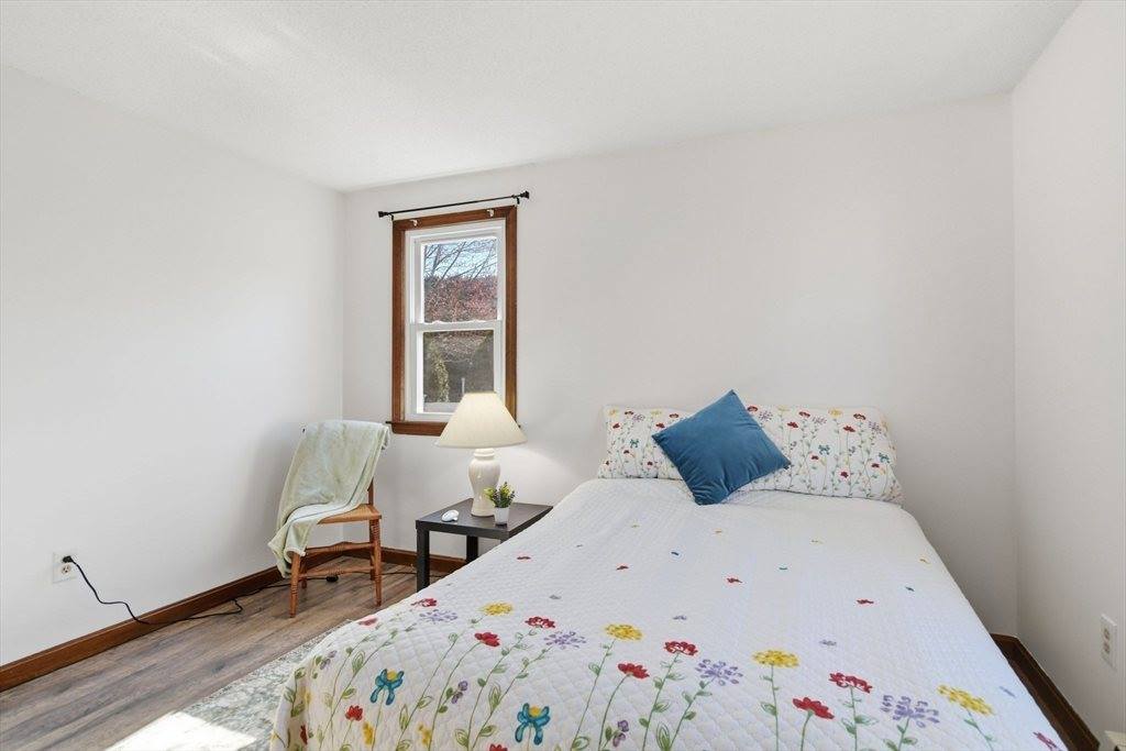 390 Barry Street, Agawam, MA 01030