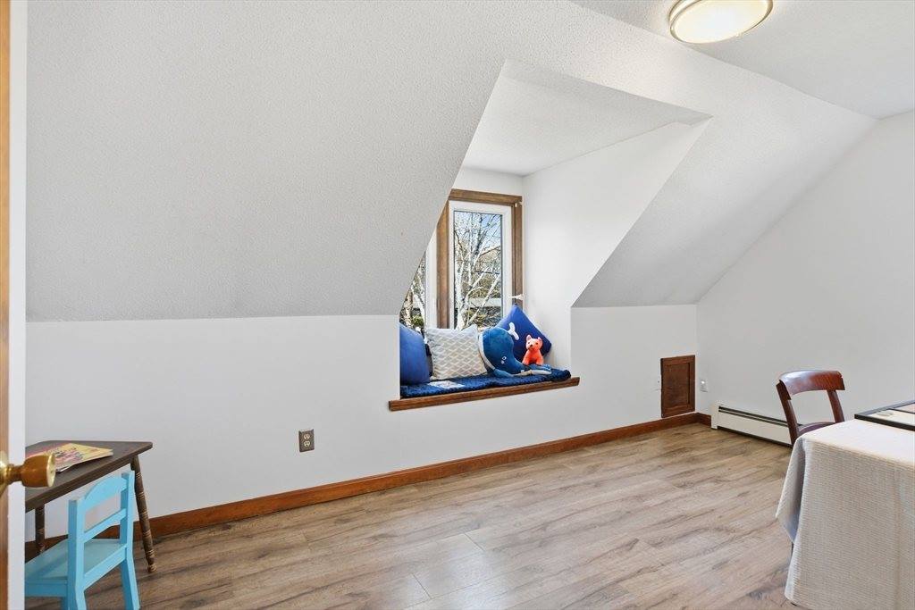 390 Barry Street, Agawam, MA 01030