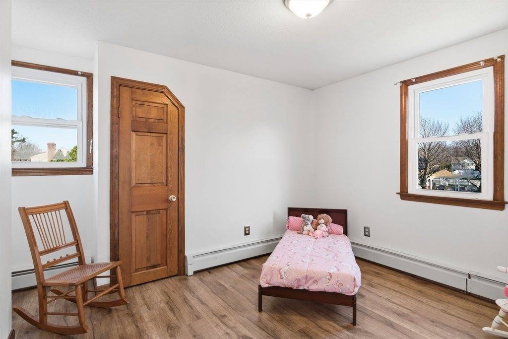 390 Barry Street, Agawam, MA 01030