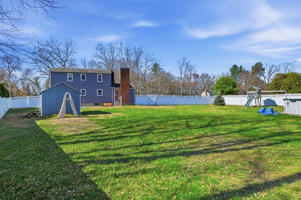 390 Barry Street, Agawam, MA 01030