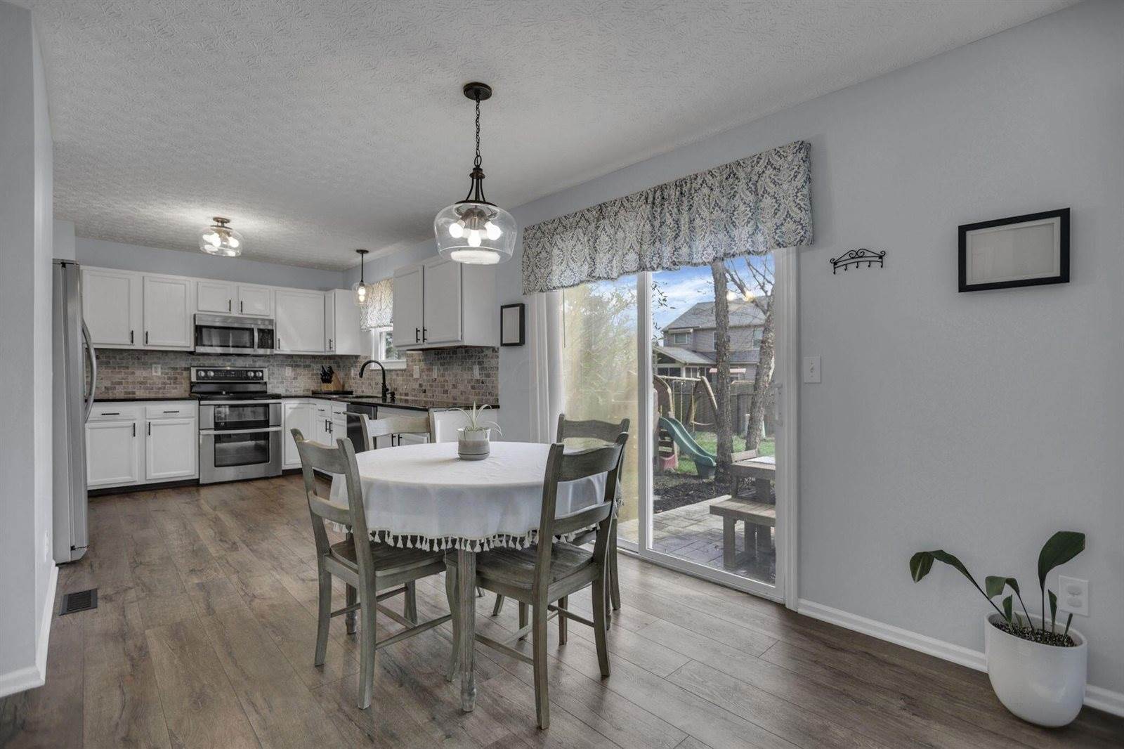 7850 Worthington Trace Lane, Columbus, OH 43085