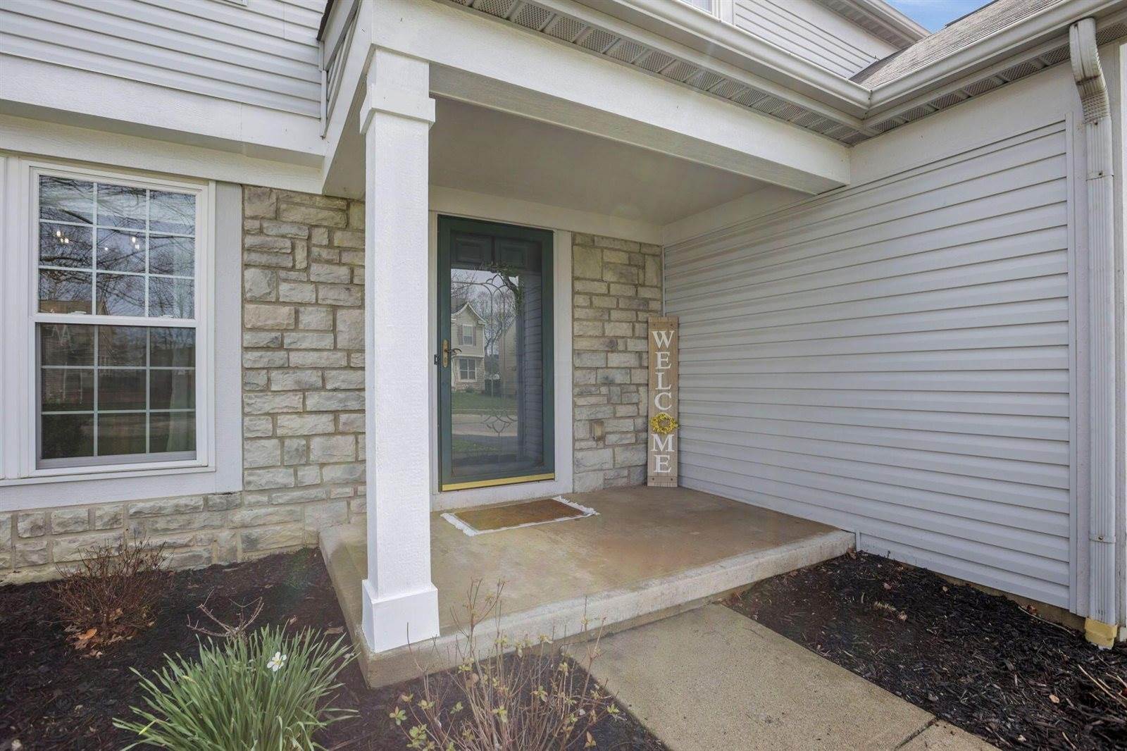 7850 Worthington Trace Lane, Columbus, OH 43085