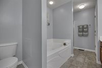 7850 Worthington Trace Lane, Columbus, OH 43085