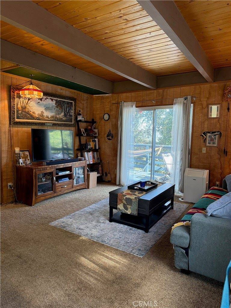785 County (AROSA) Drive, Crestline, CA 92325