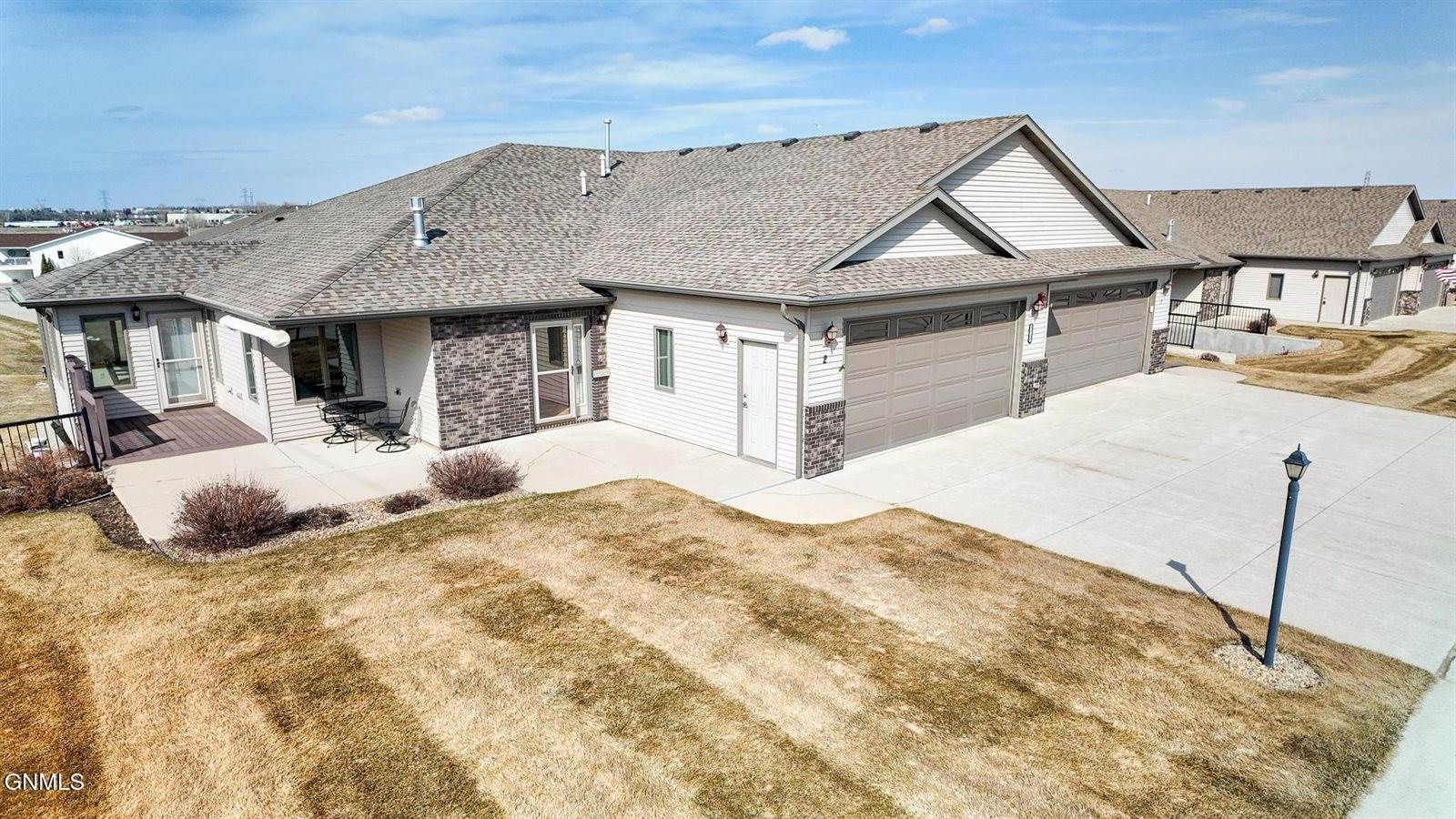 3330 Baltus Lane, Bismarck, ND 58501