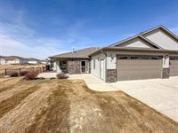3330 Baltus Lane, Bismarck, ND 58501