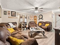421 Pecan, DeRidder, LA 70634