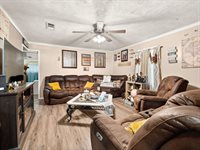 421 Pecan, DeRidder, LA 70634