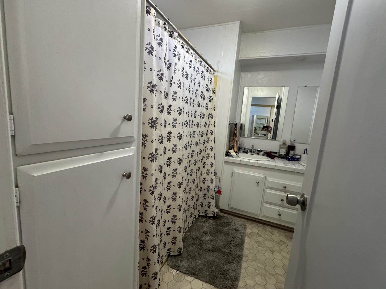 10035 Mills Station Road, Sacramento, CA 95827