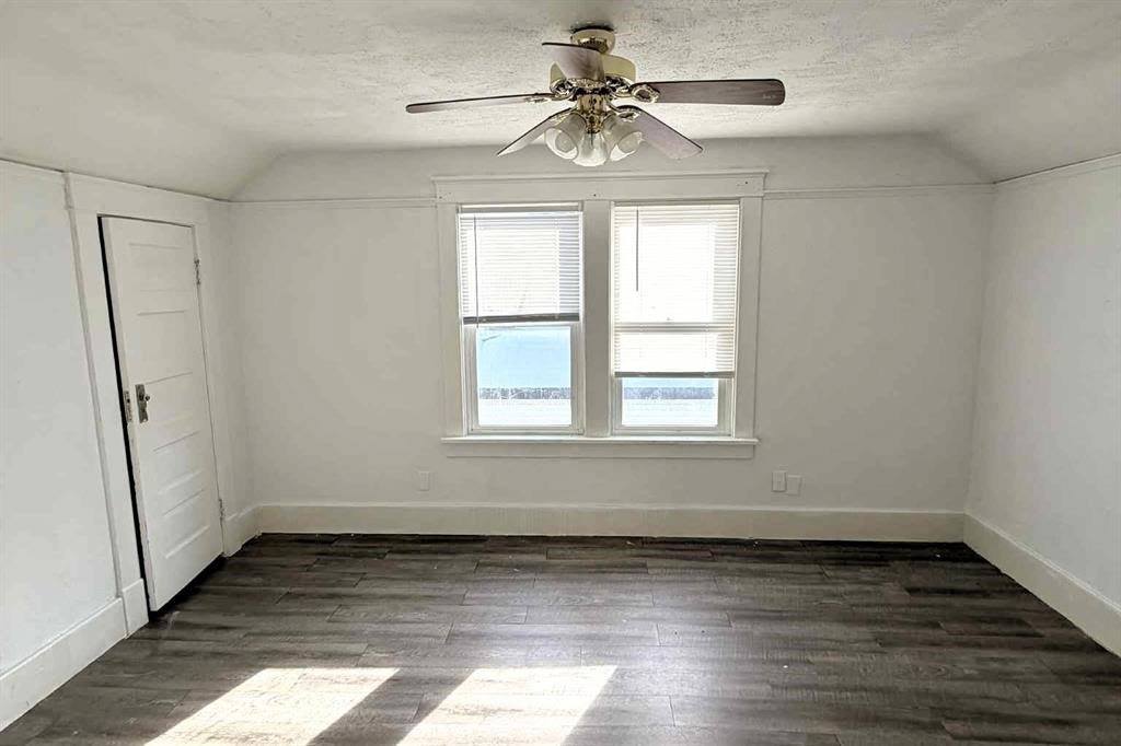 712 Michigan Street, Storm Lake, IA 50588