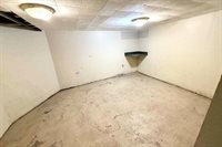 712 Michigan Street, Storm Lake, IA 50588