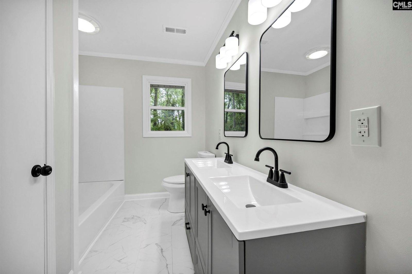 900 Ontario, West Columbia, SC 29169