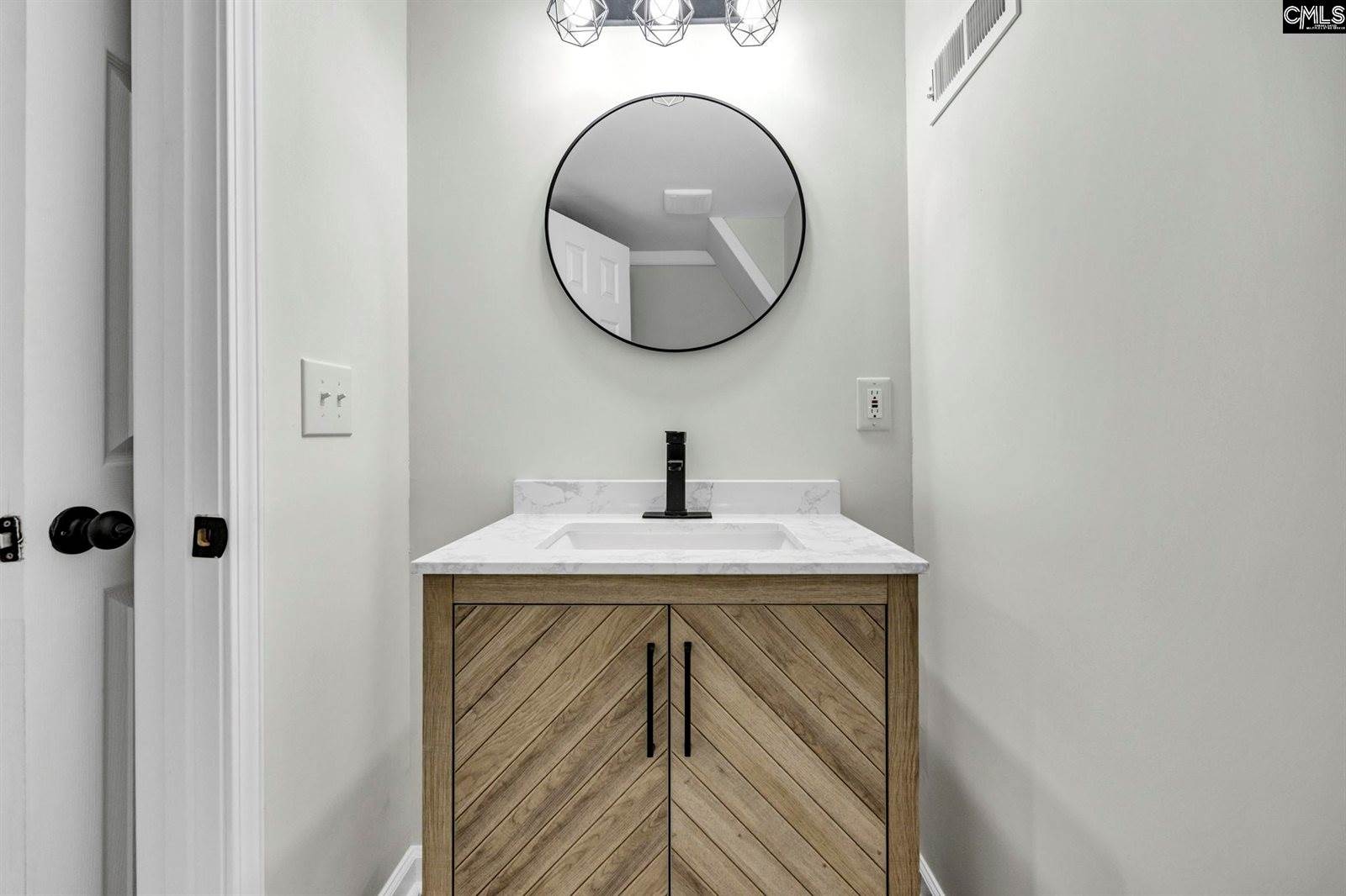 900 Ontario, West Columbia, SC 29169