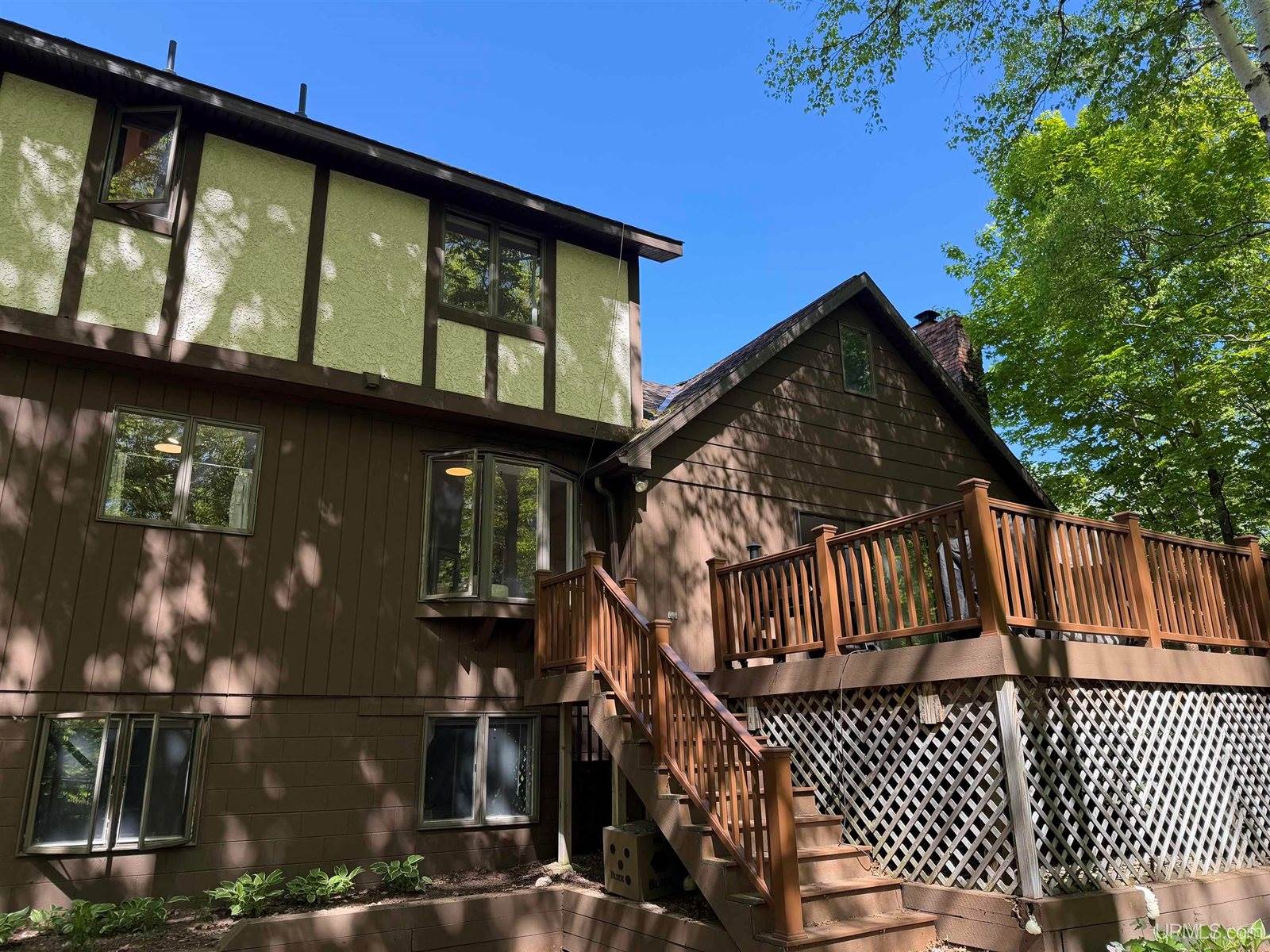 1041 Allouez Road, Marquette, MI 49855