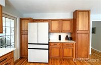Listing Photo 10