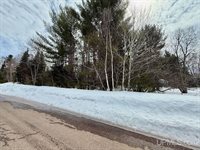 1071 & 1075 Highland Drive, Ishpeming, MI 49849