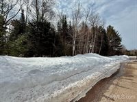 1071 & 1075 Highland Drive, Ishpeming, MI 49849