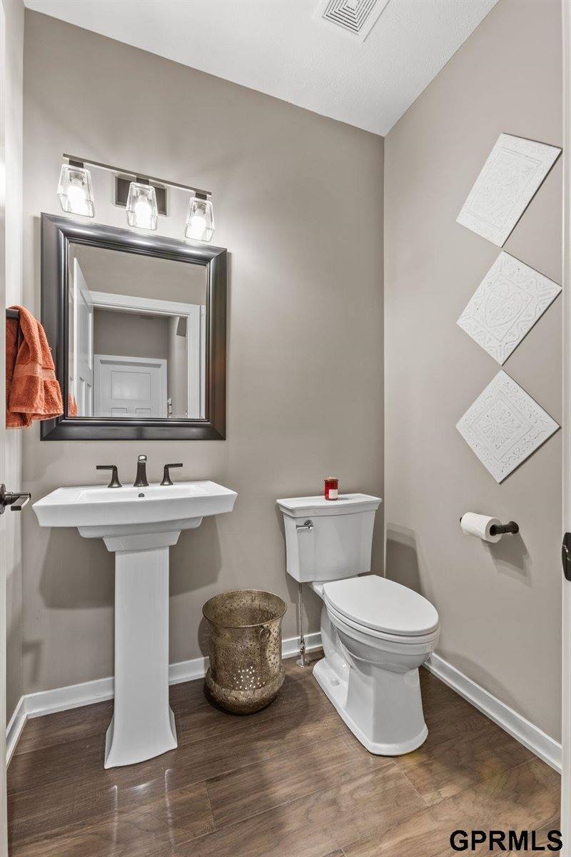 4210 South 220Th Street, Elkhorn, NE 68022