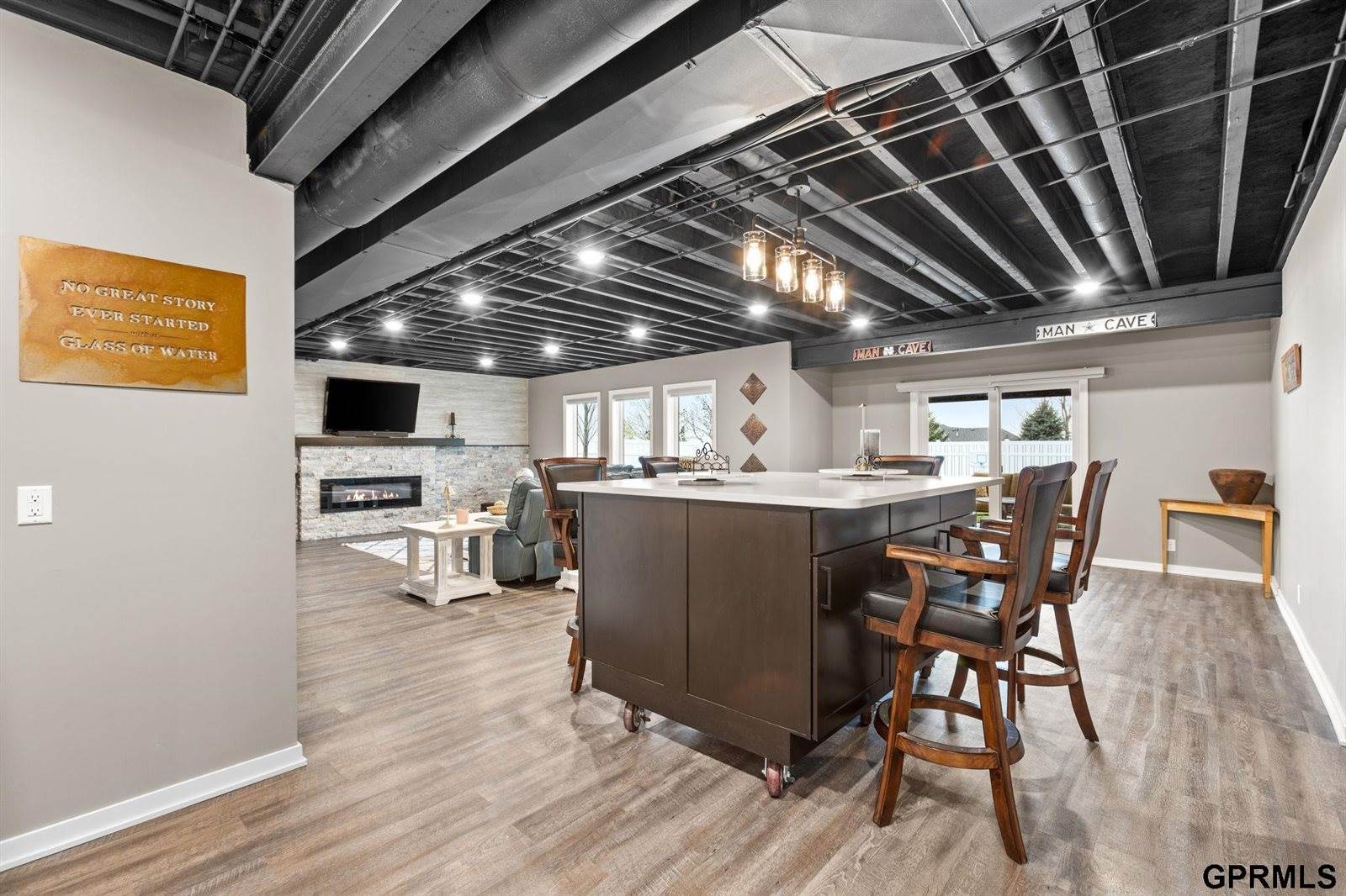 4210 South 220Th Street, Elkhorn, NE 68022