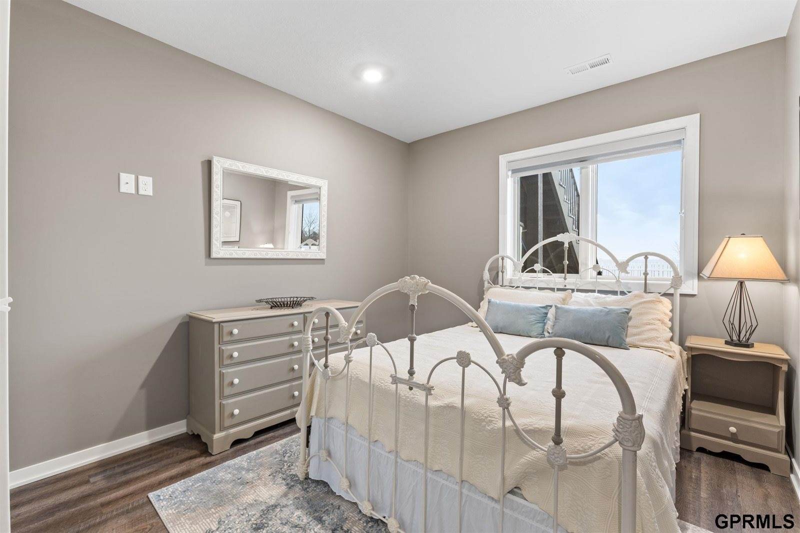 4210 South 220Th Street, Elkhorn, NE 68022