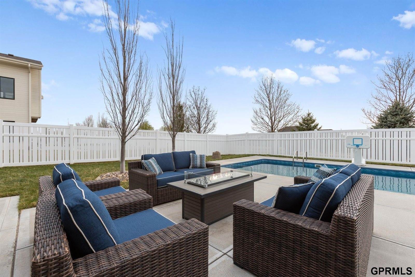 4210 South 220Th Street, Elkhorn, NE 68022