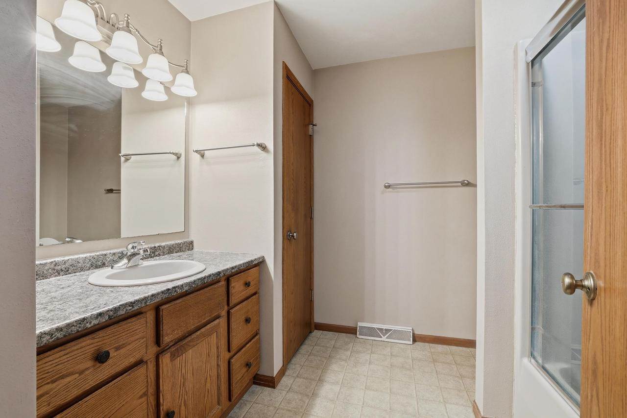 3600-3602 Yvonne Drive, Stevens Point, WI 54481