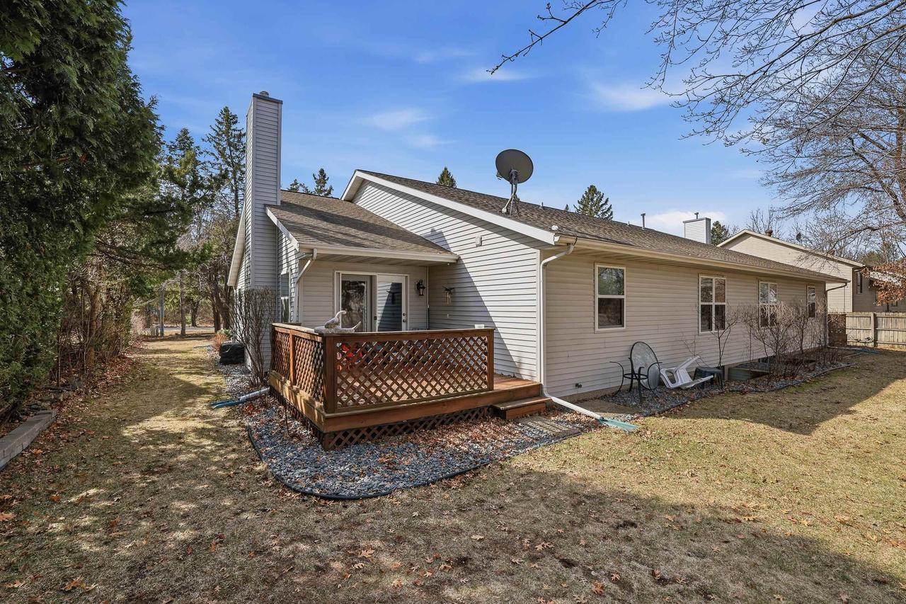 3600-3602 Yvonne Drive, Stevens Point, WI 54481