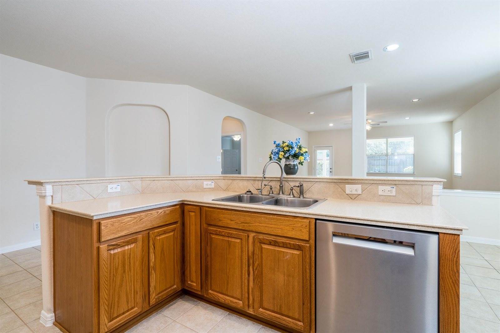 8722 Iris Arbor Lane, Houston, TX 77095