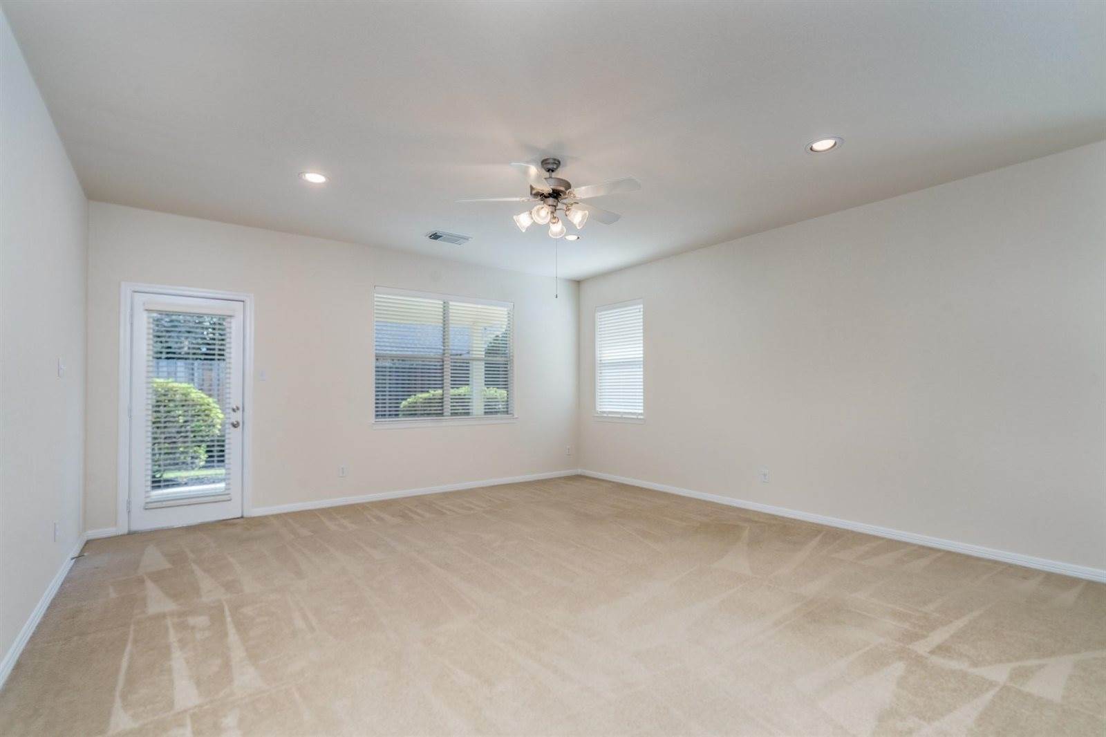 8722 Iris Arbor Lane, Houston, TX 77095