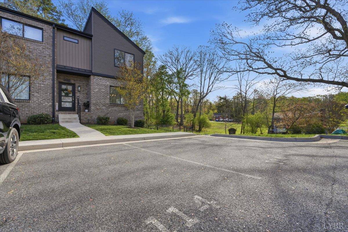 114 Zentry Pl, Lynchburg, VA 24502