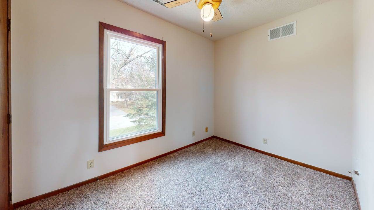 316 Ken Maril Road, Ames, IA 50010